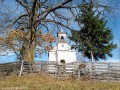 Templom a dombtetőn Hosszúaszó katolikus templom