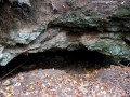 Az opálbarlang bejárata 2 Opálbarlang festékbánya Kirulyfürdő