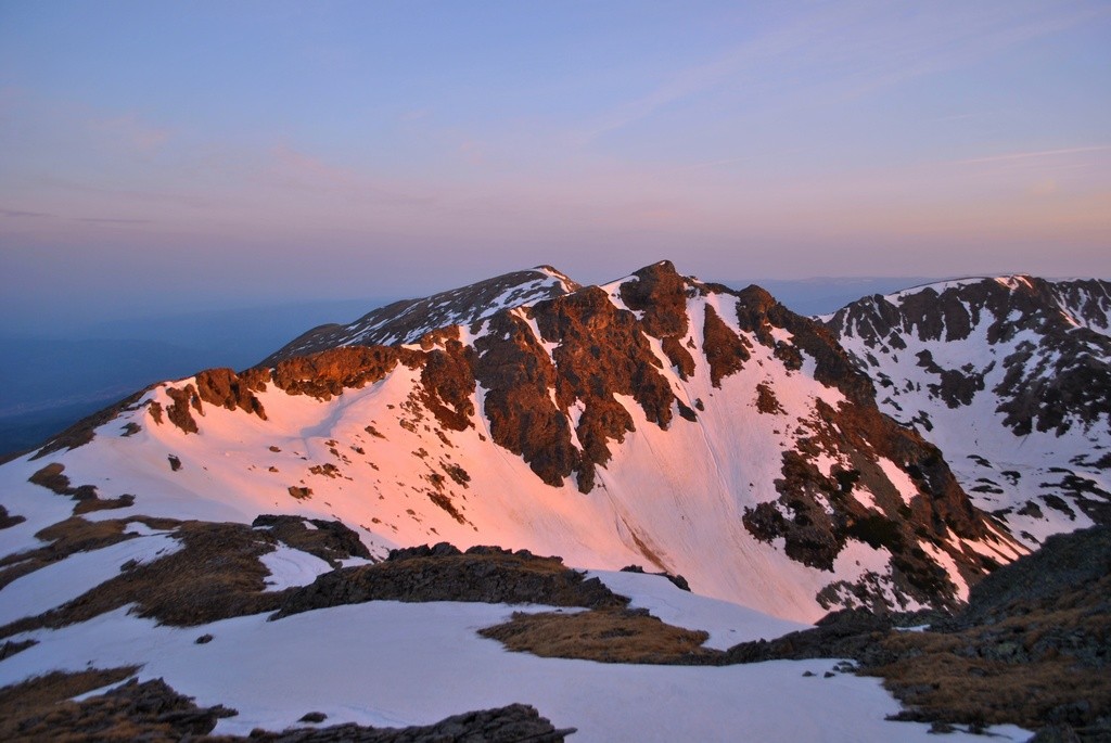 Sztojnica-nyereg - Páreng-hegység